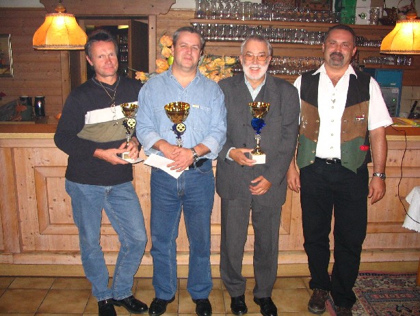 Verbandsturnier im Oktober 2004 im Mooslandl
 Sieger:
 von links nach rechts:
 R.Fieber, C.Harringer, O.Starz, Präsident R.Glöckl 
